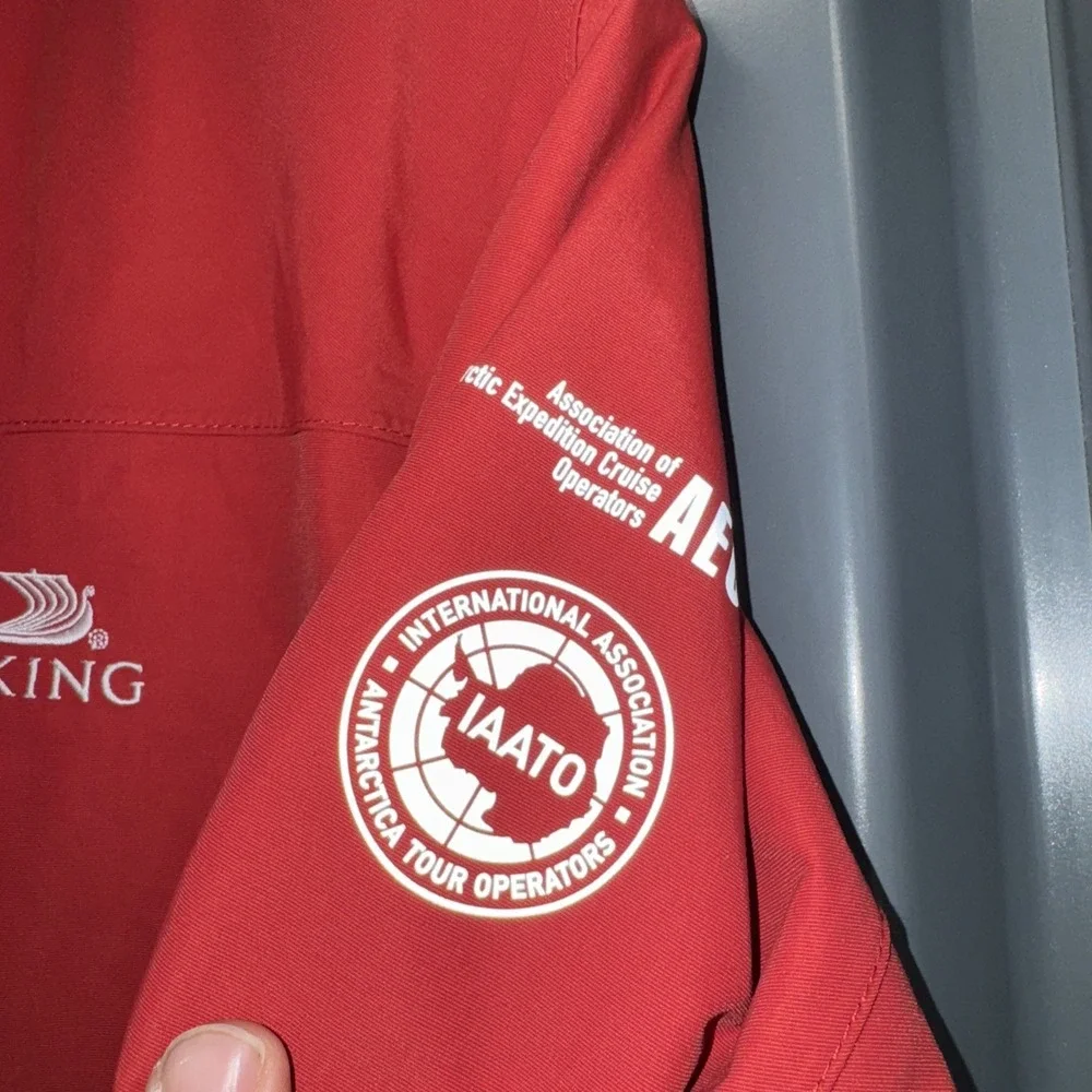 Viking Expedition Cruise IAATO AECO Waterproof Hooded Jacket Mens S